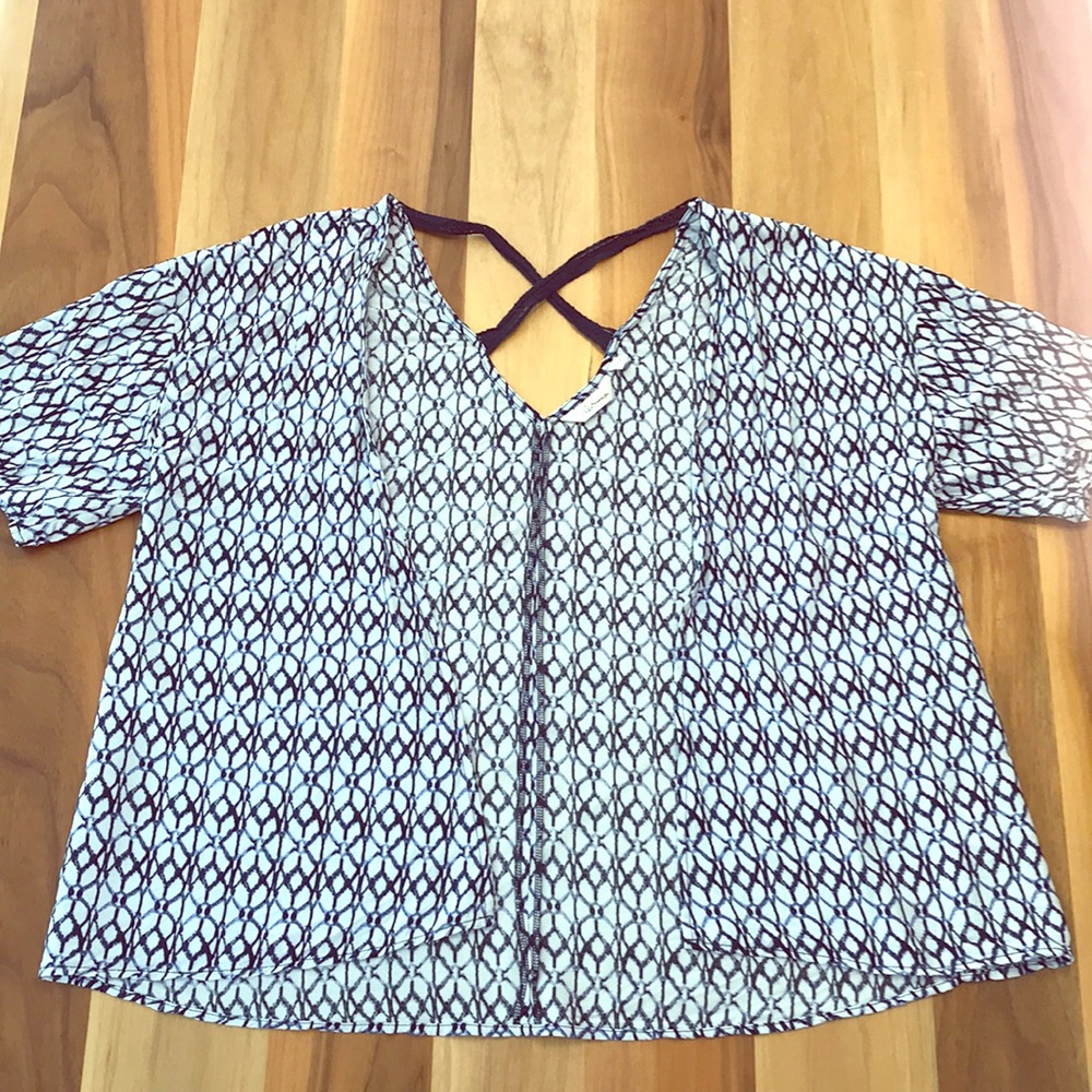 Blue patterned short sleeved cardigan